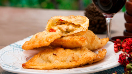 Empanadas fritas con carne molida de cerdo