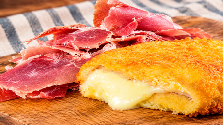 Lomo apanado con queso y jamón serrano