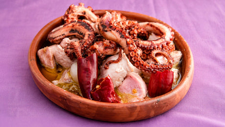 Lomo de cerdo y pulpo al ajillo