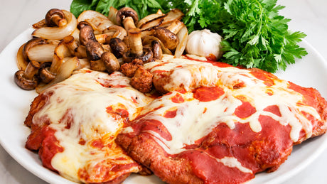 Malaya napolitana con salteado de cebolla y champiñones